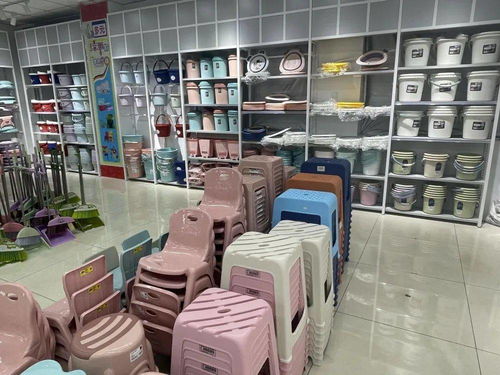 昌平東關(guān)新開一家1500㎡小商品市場,就在金五星市場五層